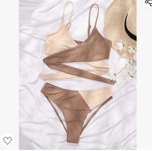 Women 2 pieces beigh and brown size swimsuit S